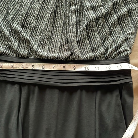 Sangria Black and Silver Dressy Halter Jumpsuit Size 6 - Picture 5 of 10